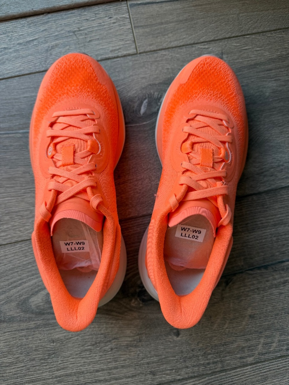 NIB Lululemon Juicy Peach Chargefeel 7